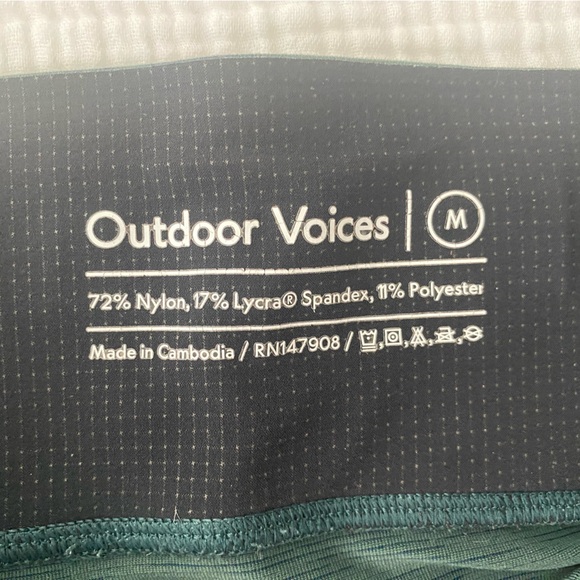 Outdoor Voices TechSweat Core 7/8 Legging in Evergreen - Picture 5 of 5